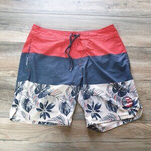 Travis Mathew Mens Patriotic Swim Trunks Board Shorts Size M 36 Inch Waist